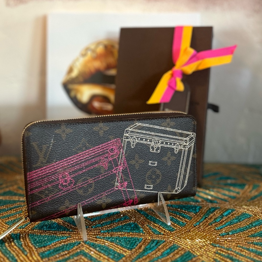 Rare Authentic Louis Vuitton Trunks Wallet M58508 NIB Full Inclusion